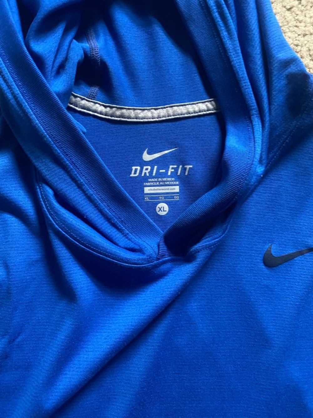 Nike Dri-Fit - Picture 2 of 2